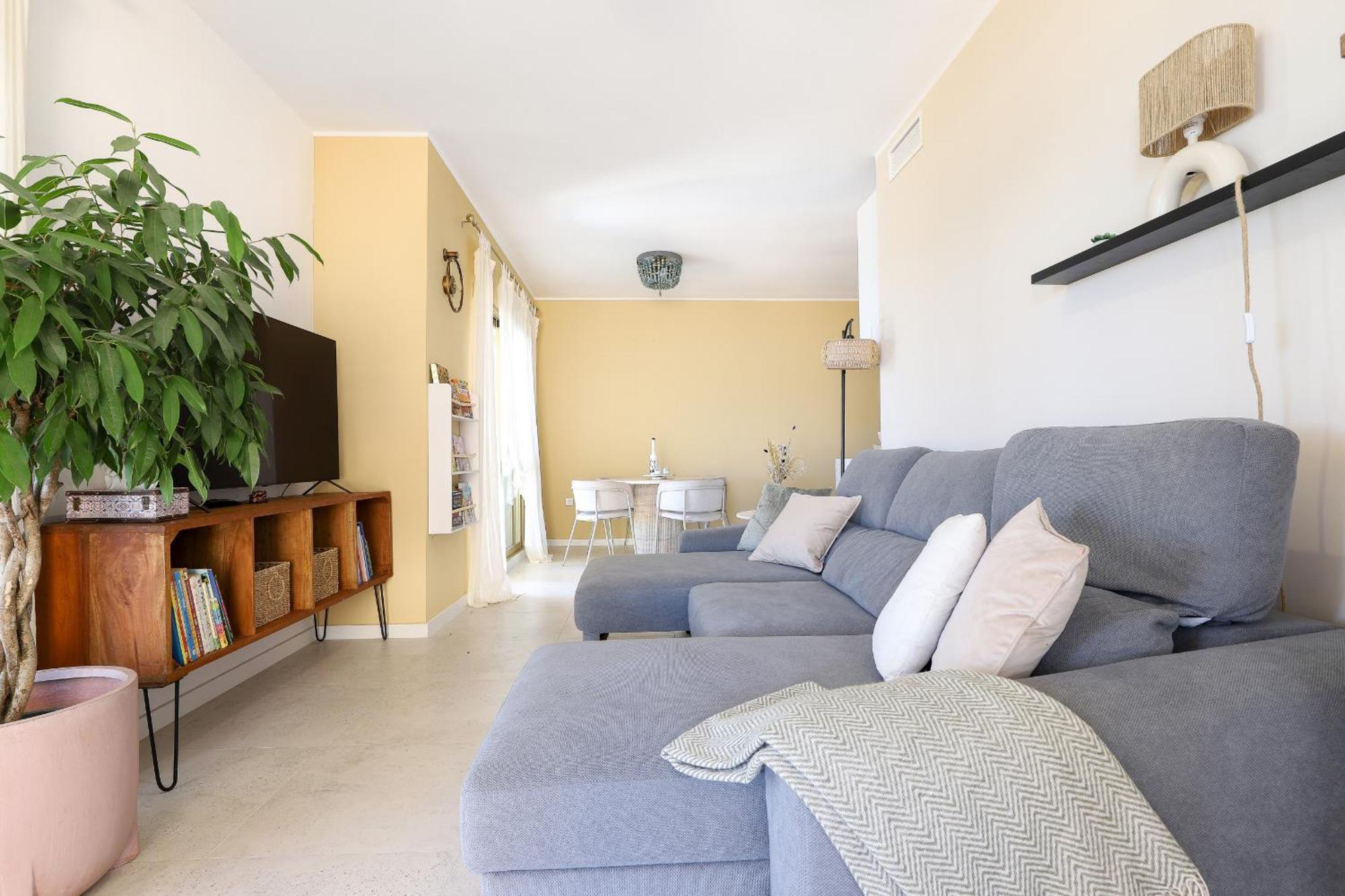 Apartment Prime Location Frontline Dona Sofia