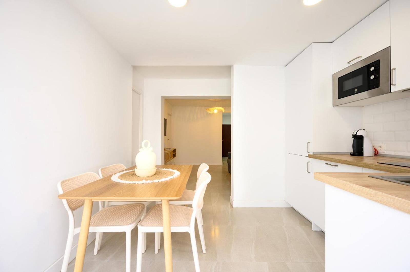 Apartment Juanito Maranon By 10tosea 2 Bedrooms