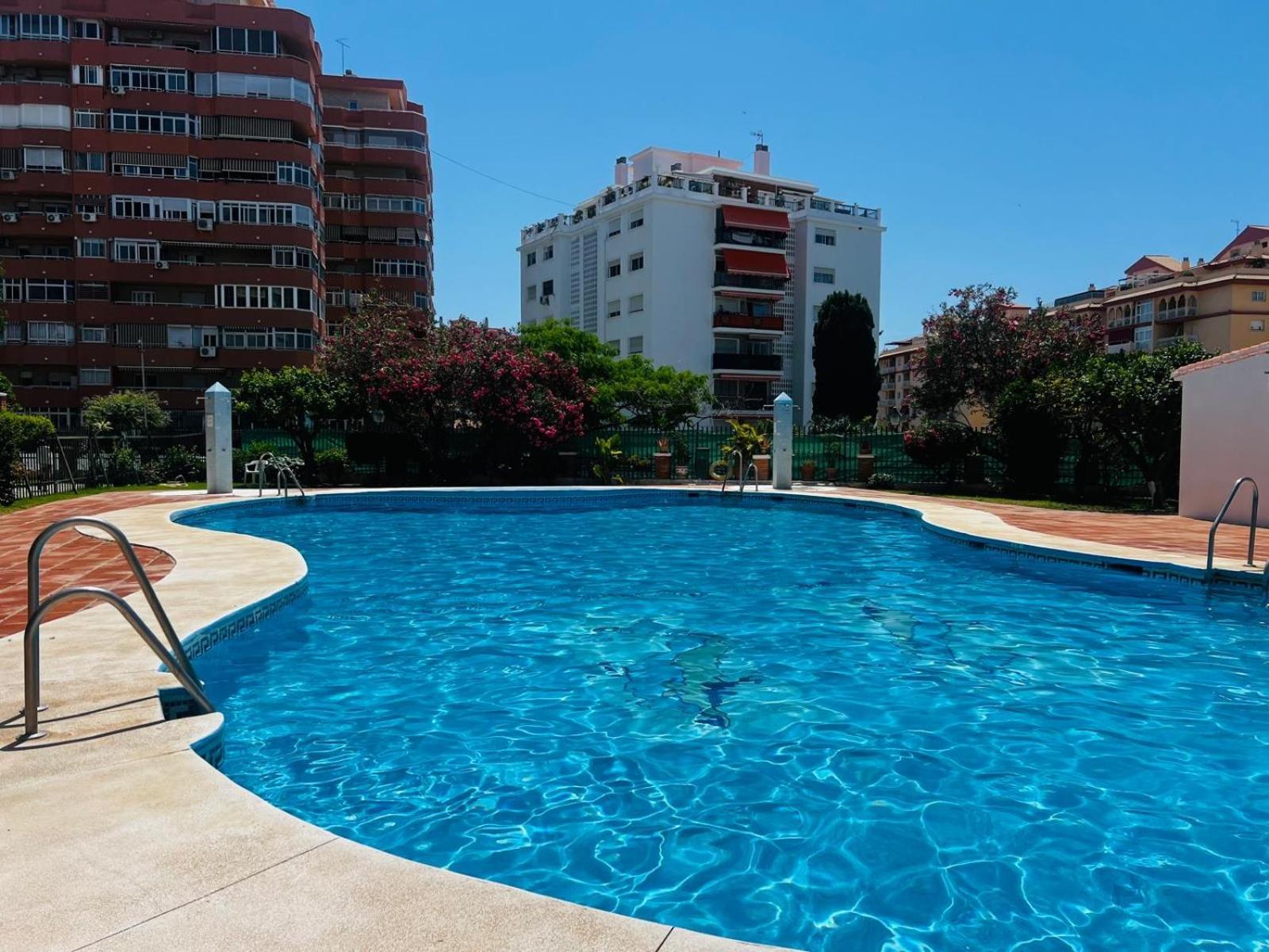 Boliches, Pax6, Wifi And Pool * Fuengirola
