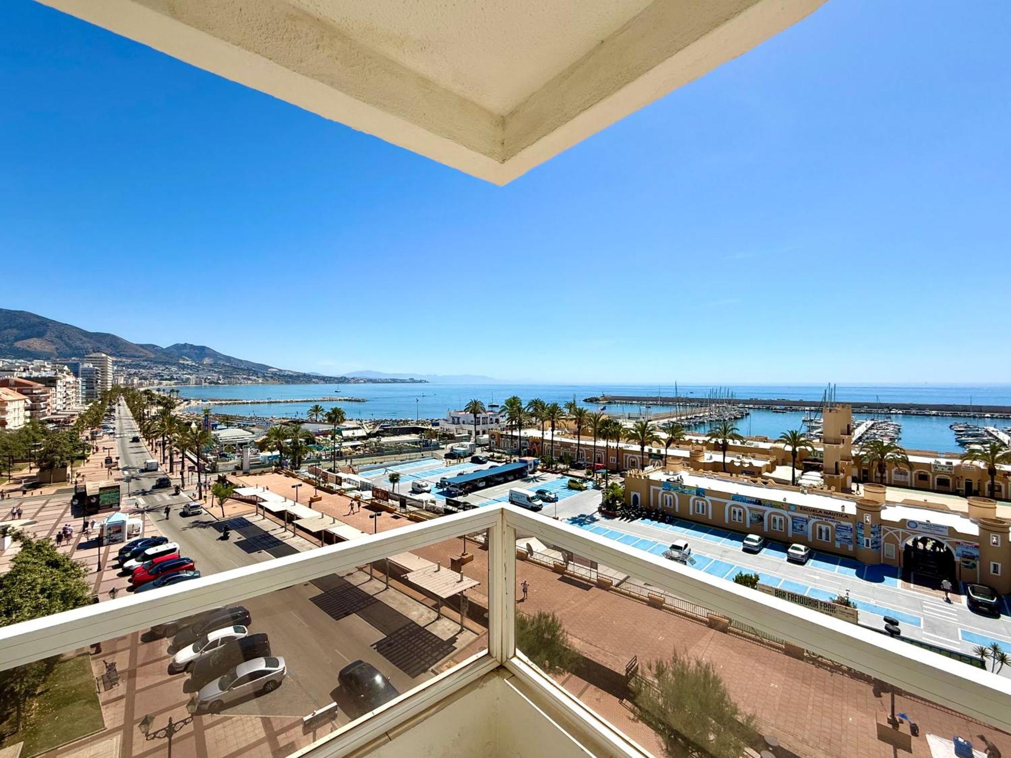 Pyr Beachfront And Pool Fuengirola