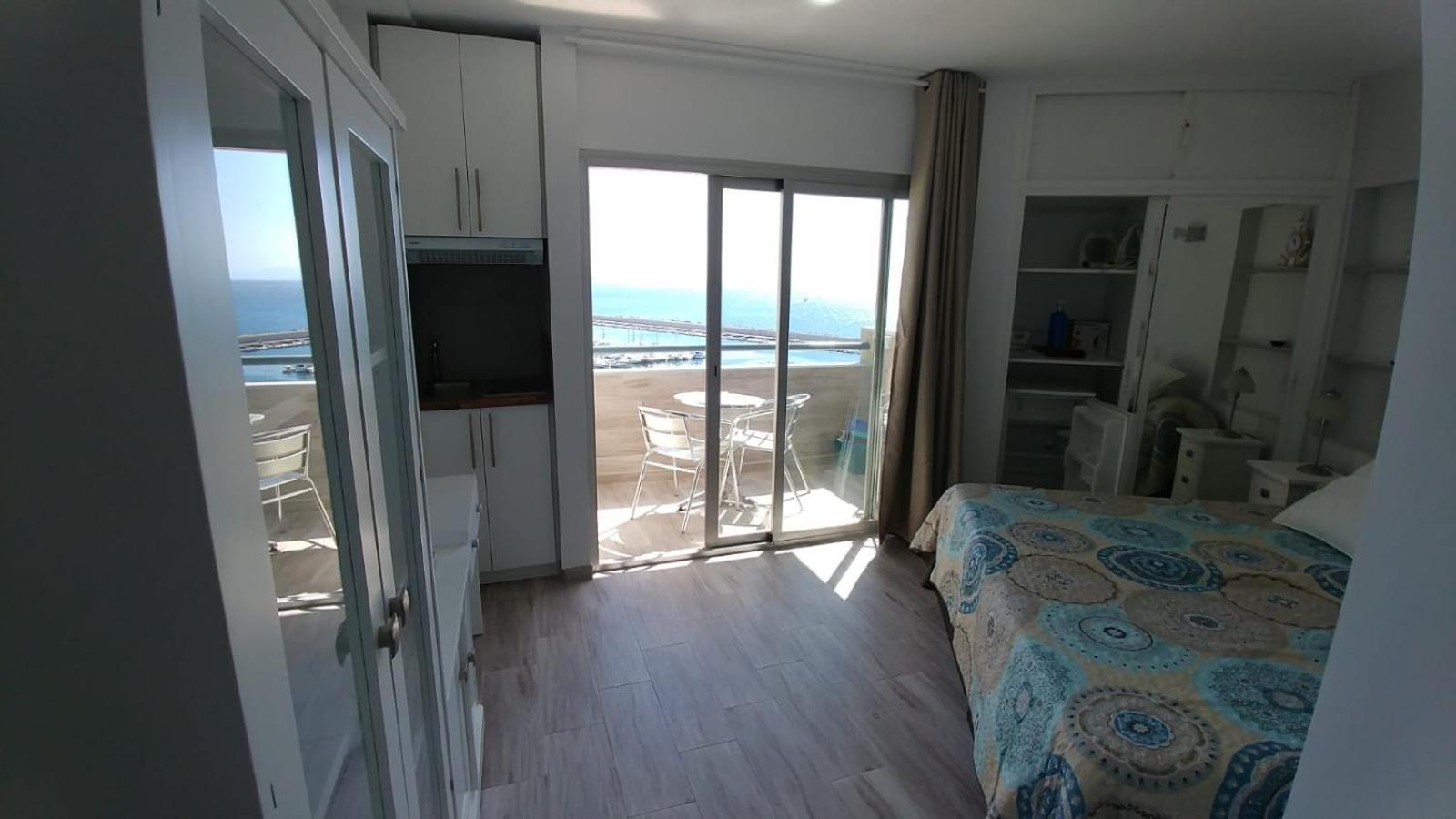 Estudio Esplendido En El Puerto *