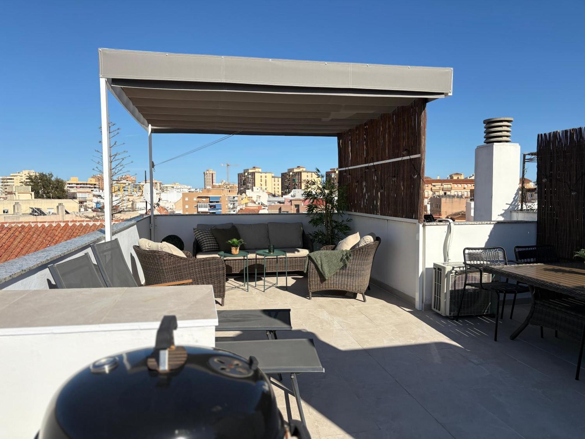 Sunny Penthouse In By Costarentals - Ref 212 Apartment *