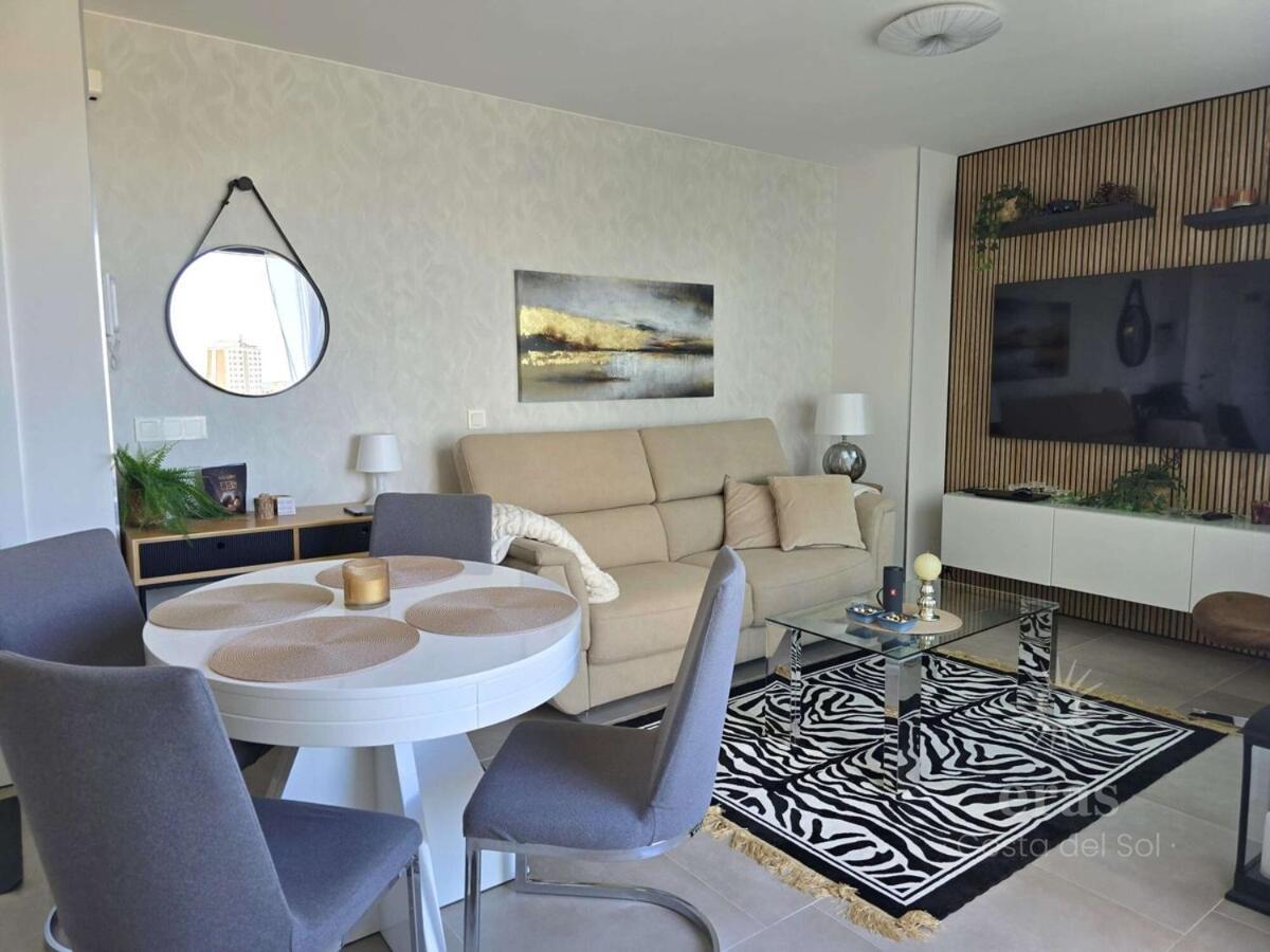 Apartment Elegant Duplex Penthouse Near The A116 *