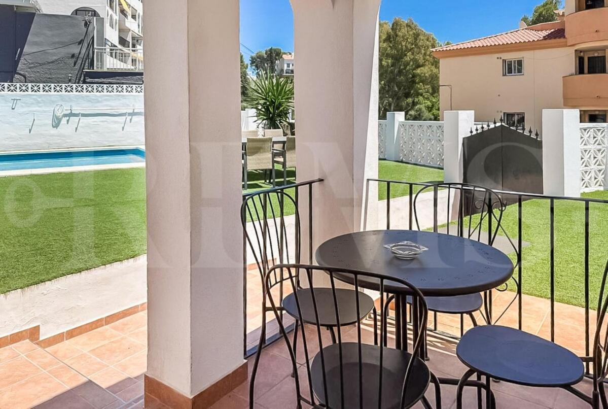 Chic With Pool, Garden And Parking Rems