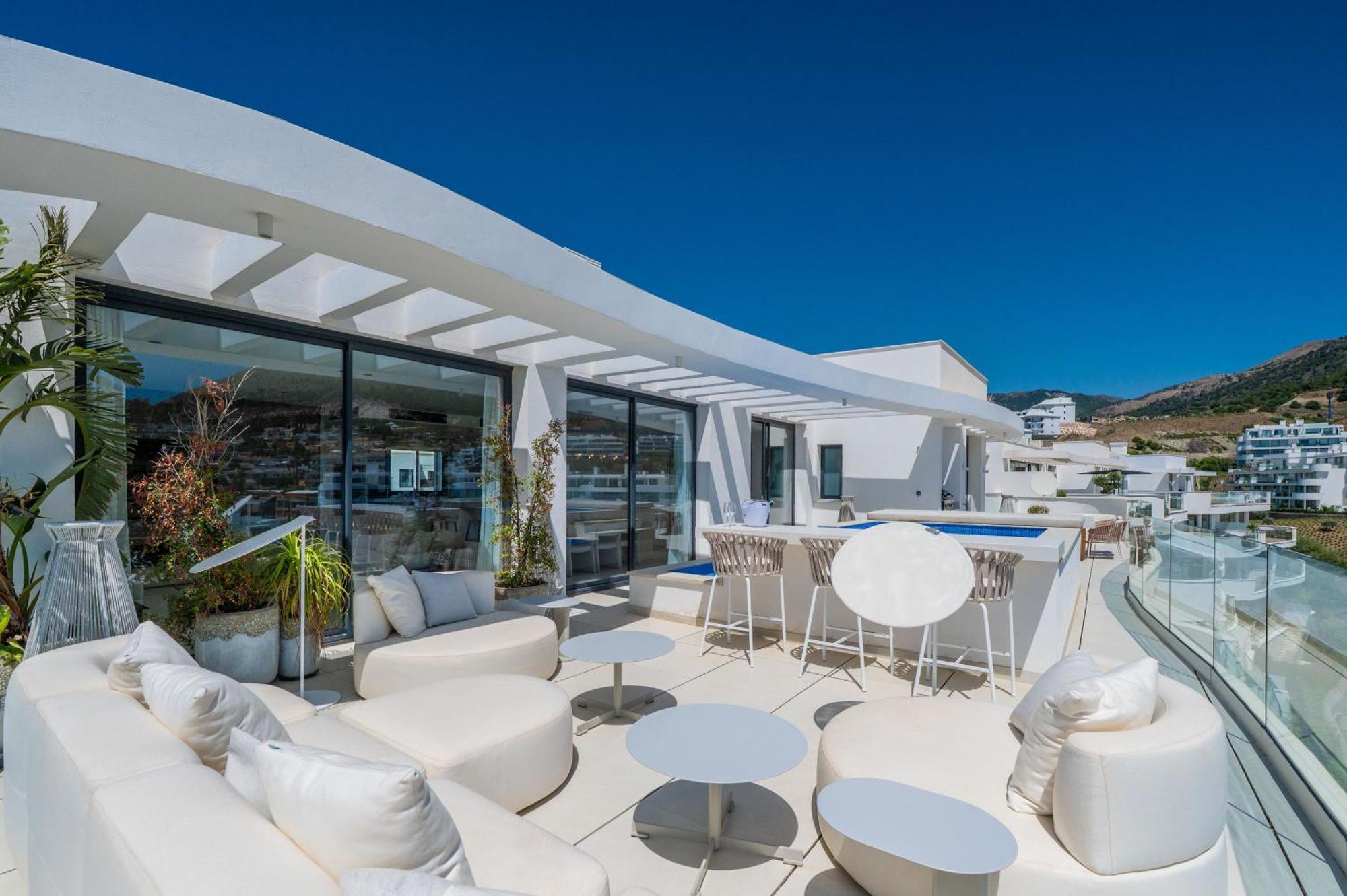 Luxury Atico Higueron West 4431