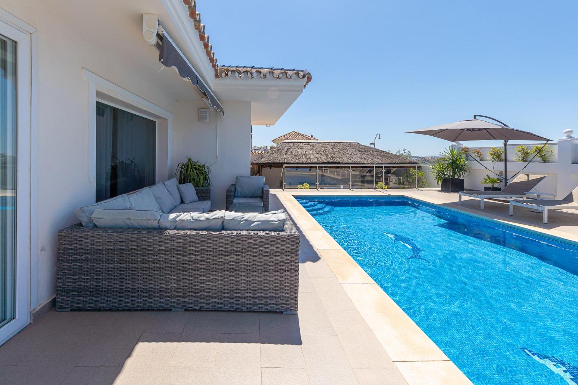 Stunning 6 Bed Private Pool Mijas Gol *