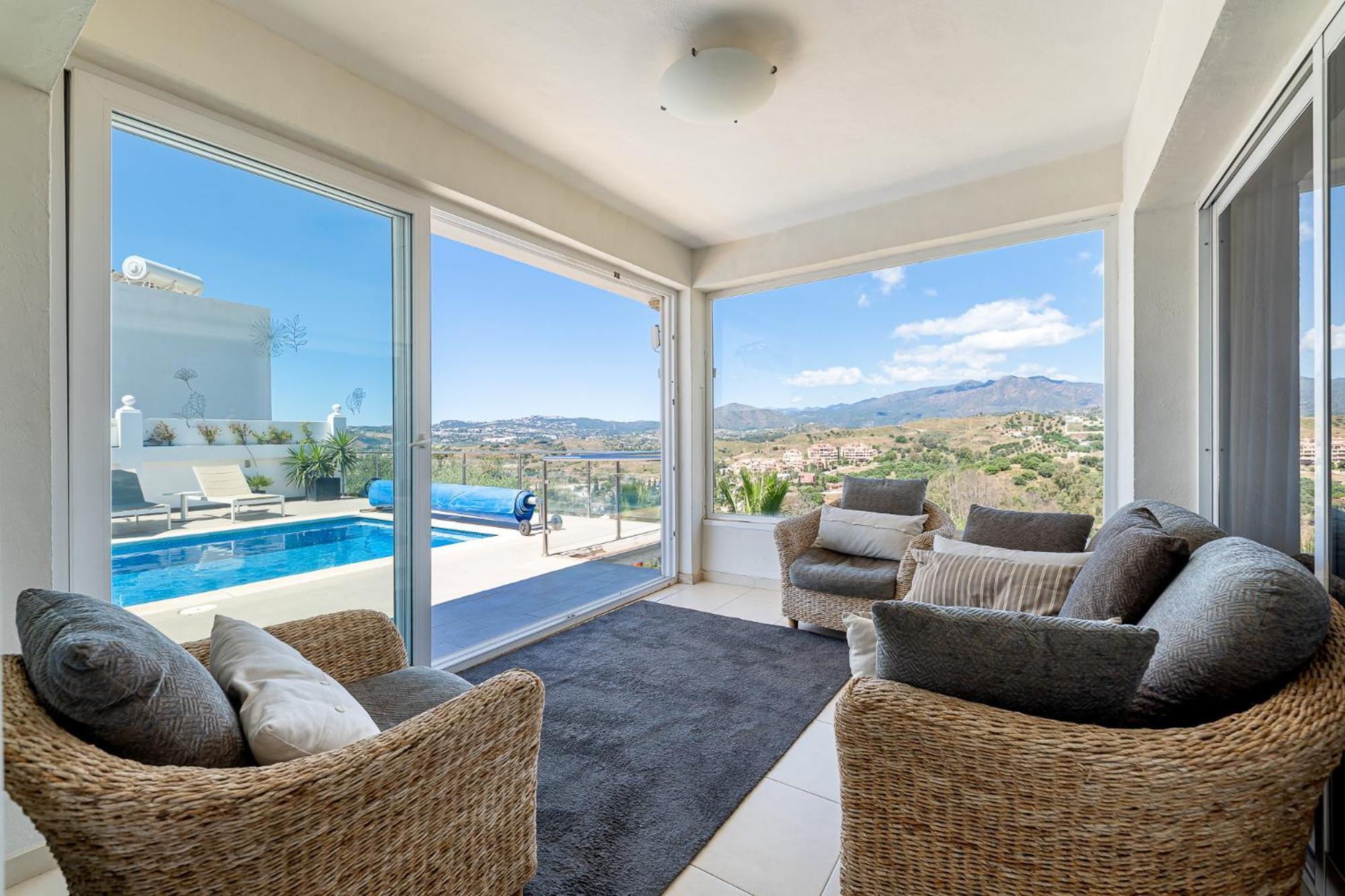 Stunning 6 Bed Private Pool Mijas Gol Villa
