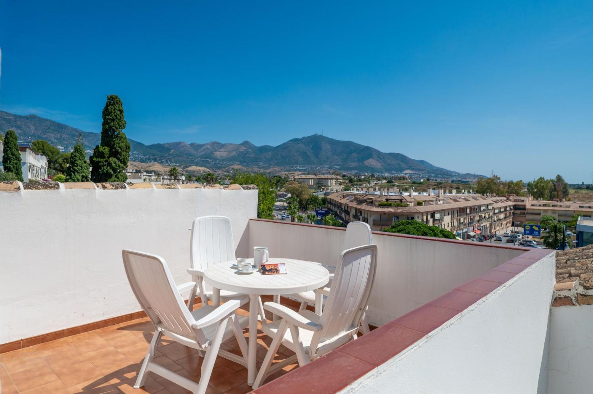 Sunny With Pool & Private Terrace *