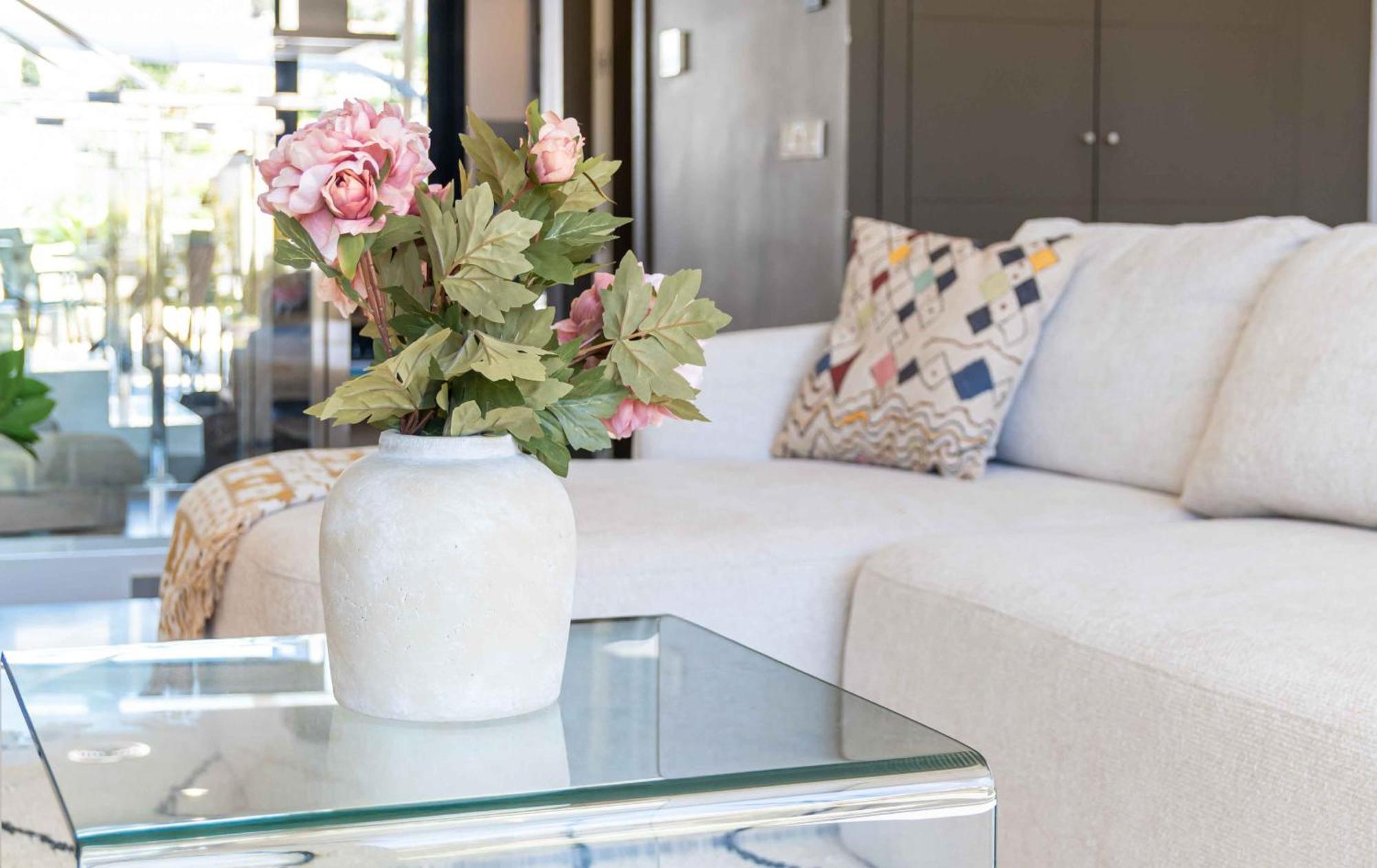 Modern Newbuild Townhouse With Quality Furniture Сasa de vacaciones