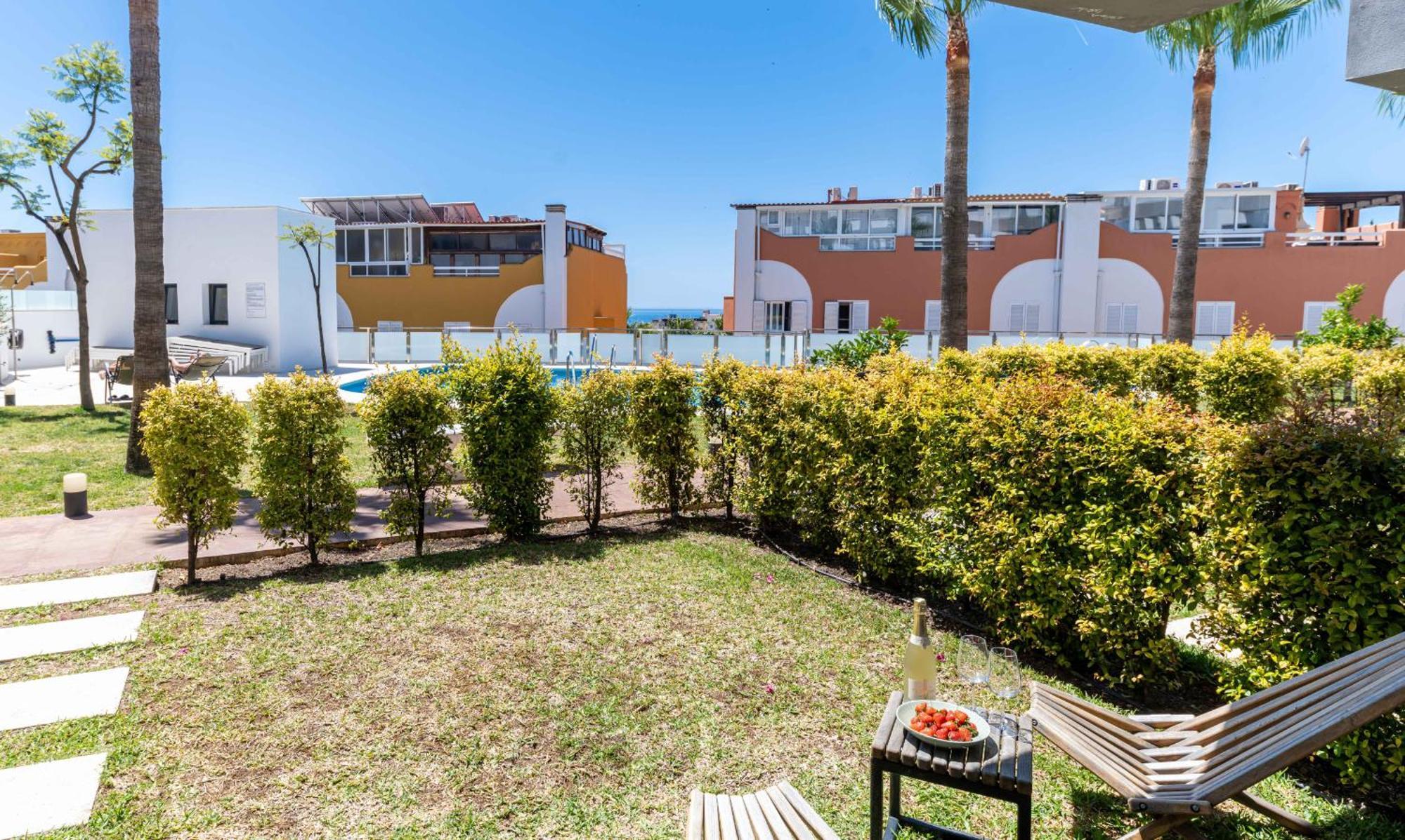 Modern Newbuild Townhouse With Quality Furniture Fuengirola
