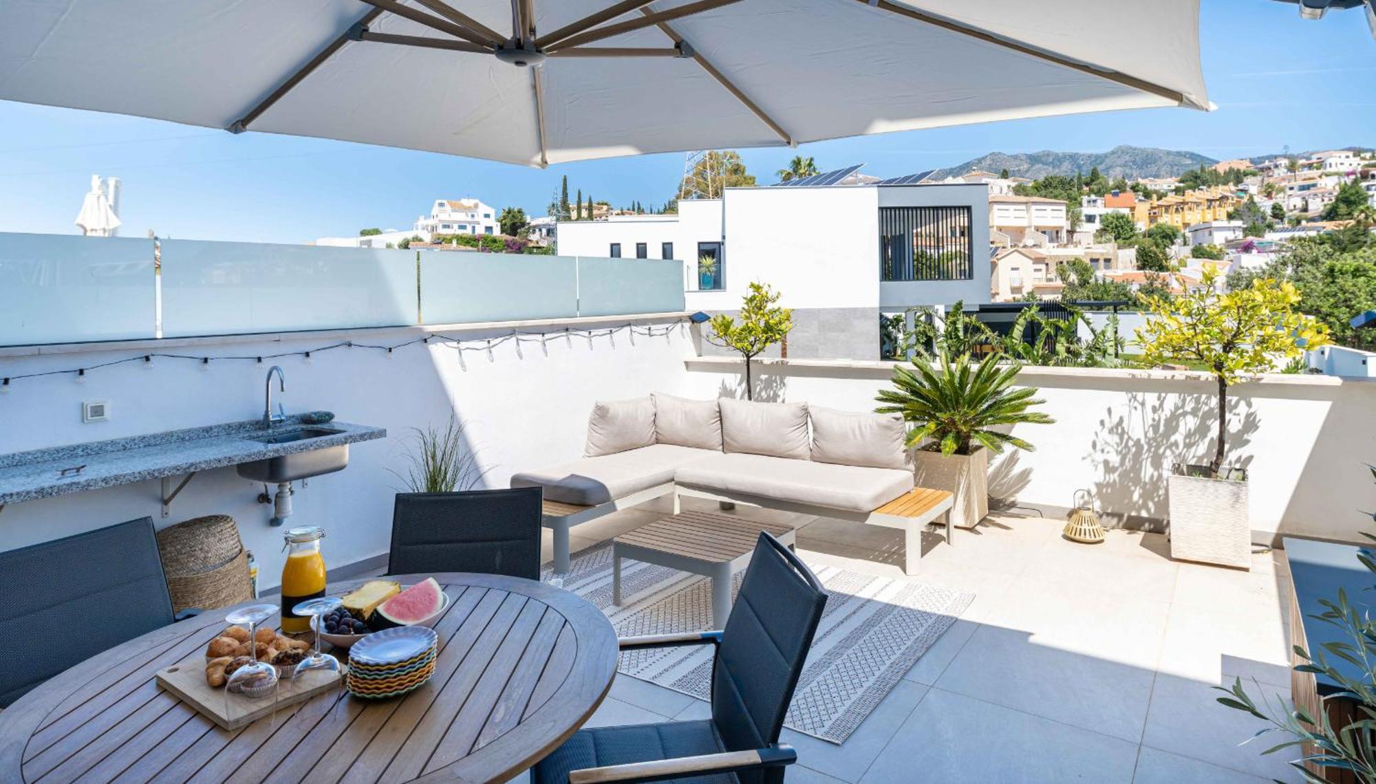 Modern Newbuild Townhouse With Quality Furniture * Fuengirola