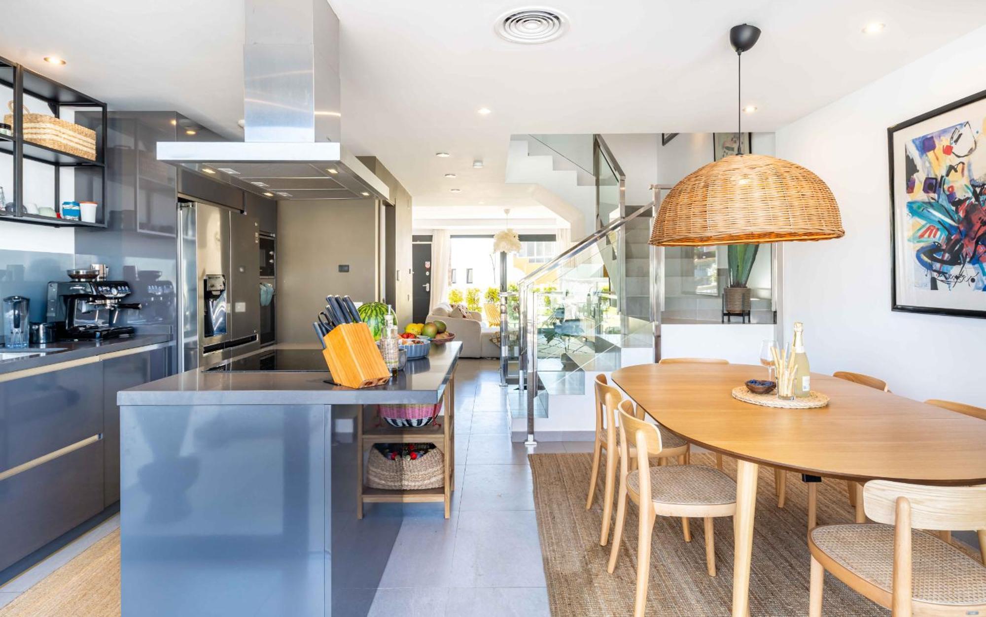 Modern Newbuild Townhouse With Quality Furniture Fuengirola