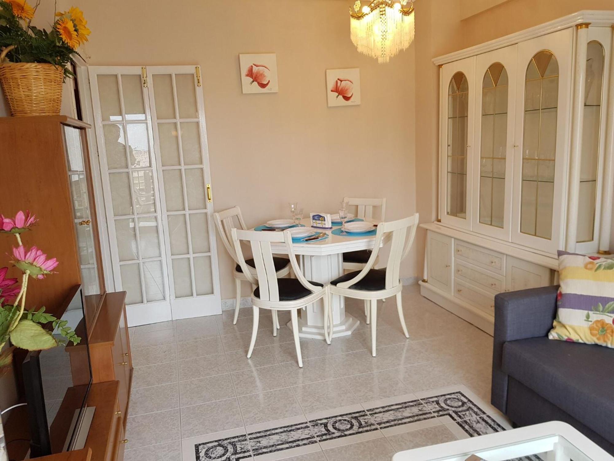 Belvilla By Oyo Sky-high Seaside Flat, Cleaning Included Appartement Fuengirola