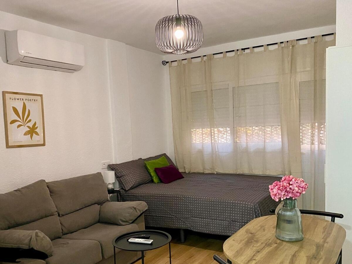 Estudio En Centro Huoneisto Fuengirola