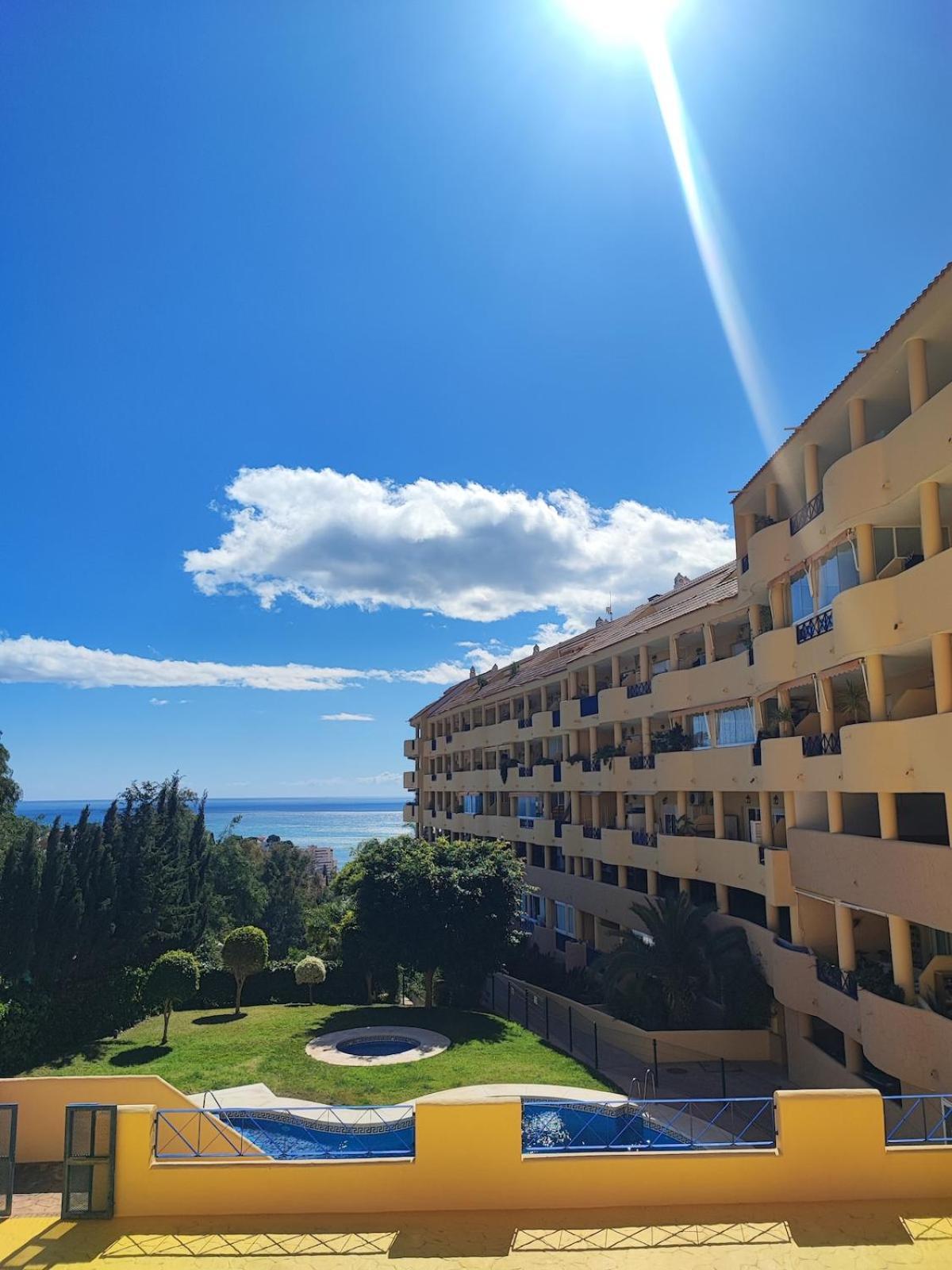 Pet Friendly Beautiful Flat With View, 3 Pools *
