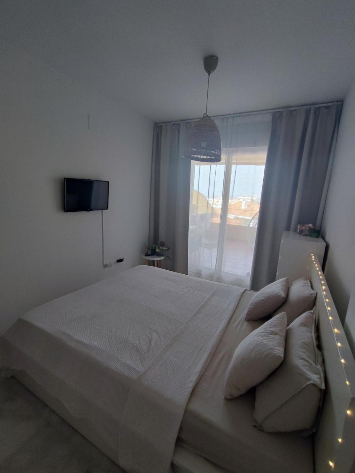Pet Friendly Beautiful Flat With View, 3 Pools
