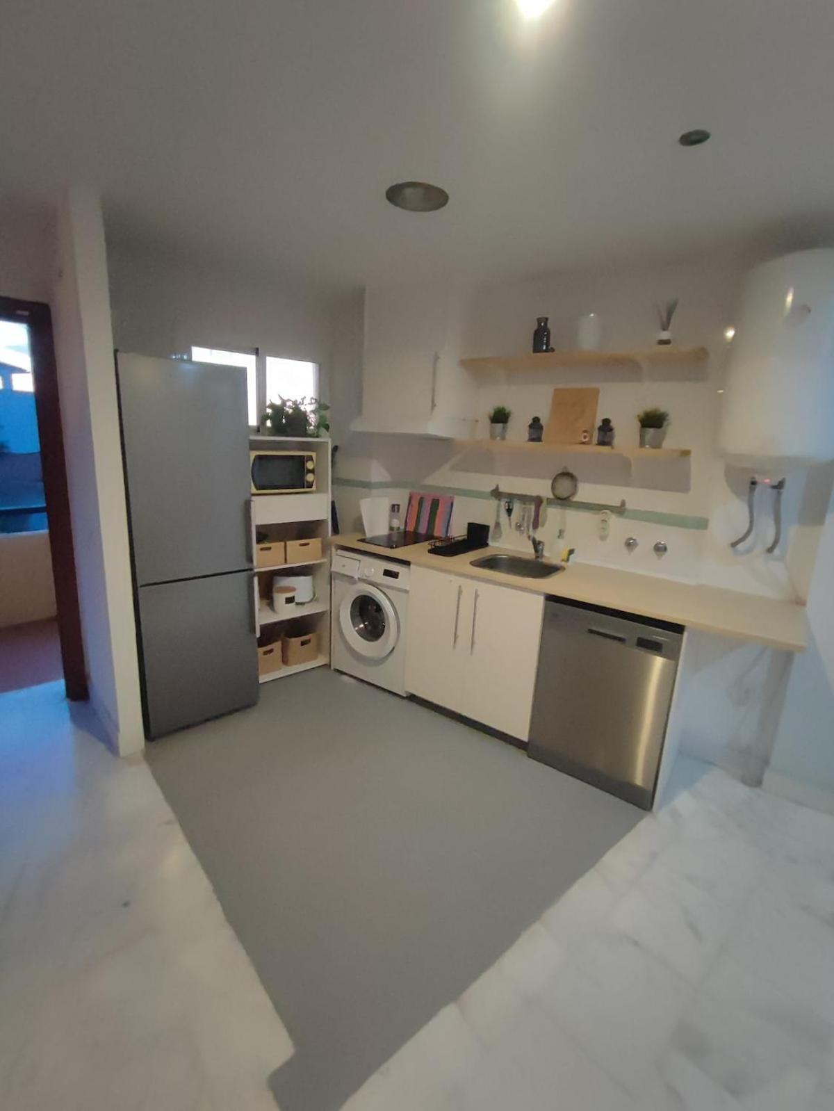 Pet Friendly Beautiful Flat With View, 3 Pools Apartment *