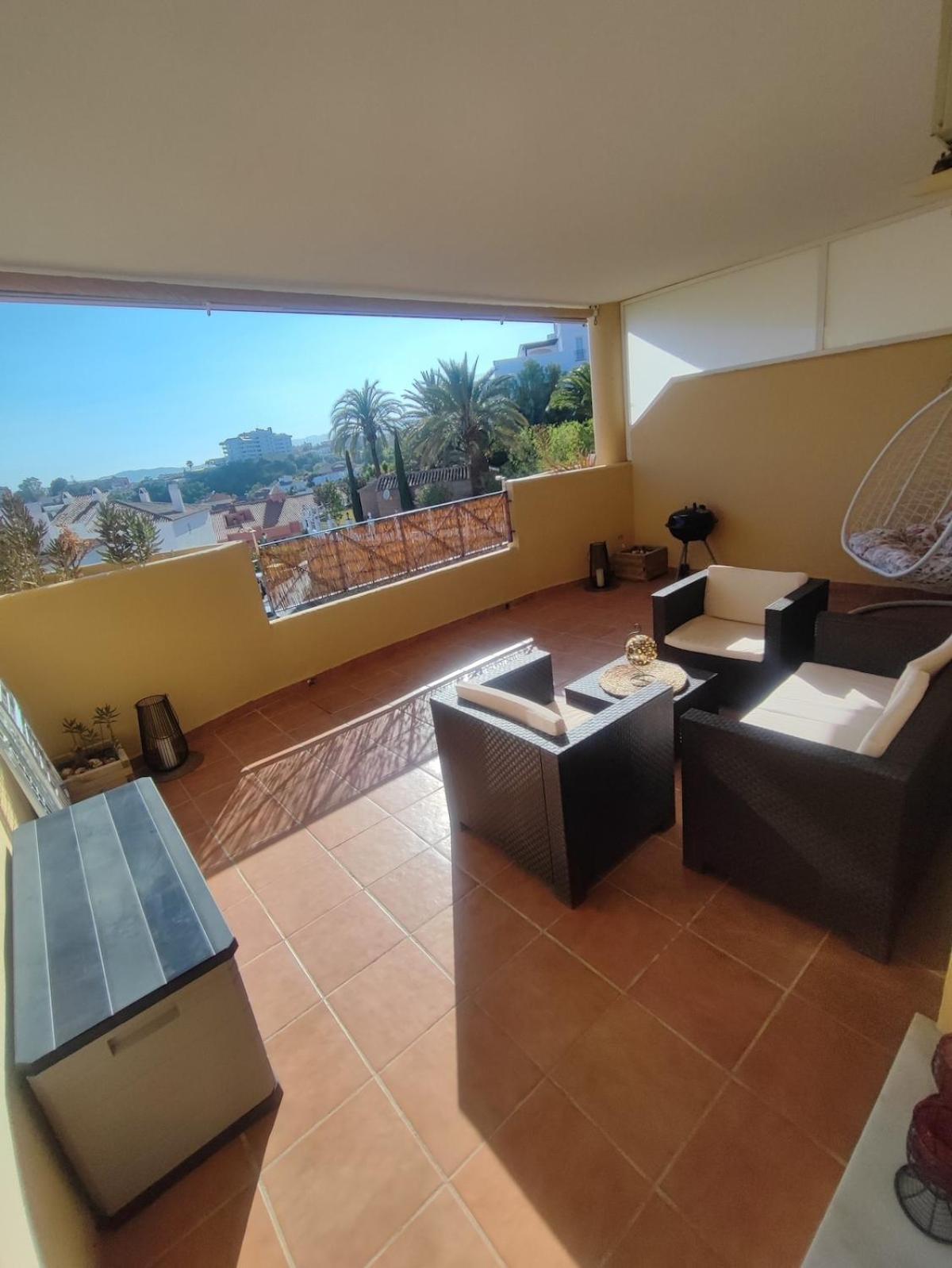 Pet Friendly Beautiful Flat With View, 3 Pools * Fuengirola