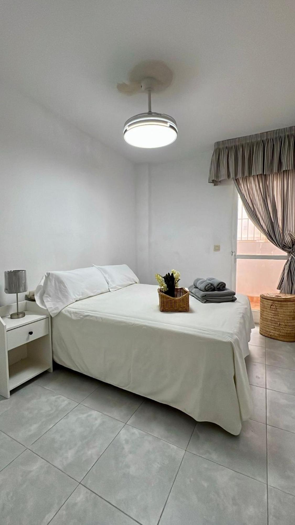 Center * Fuengirola