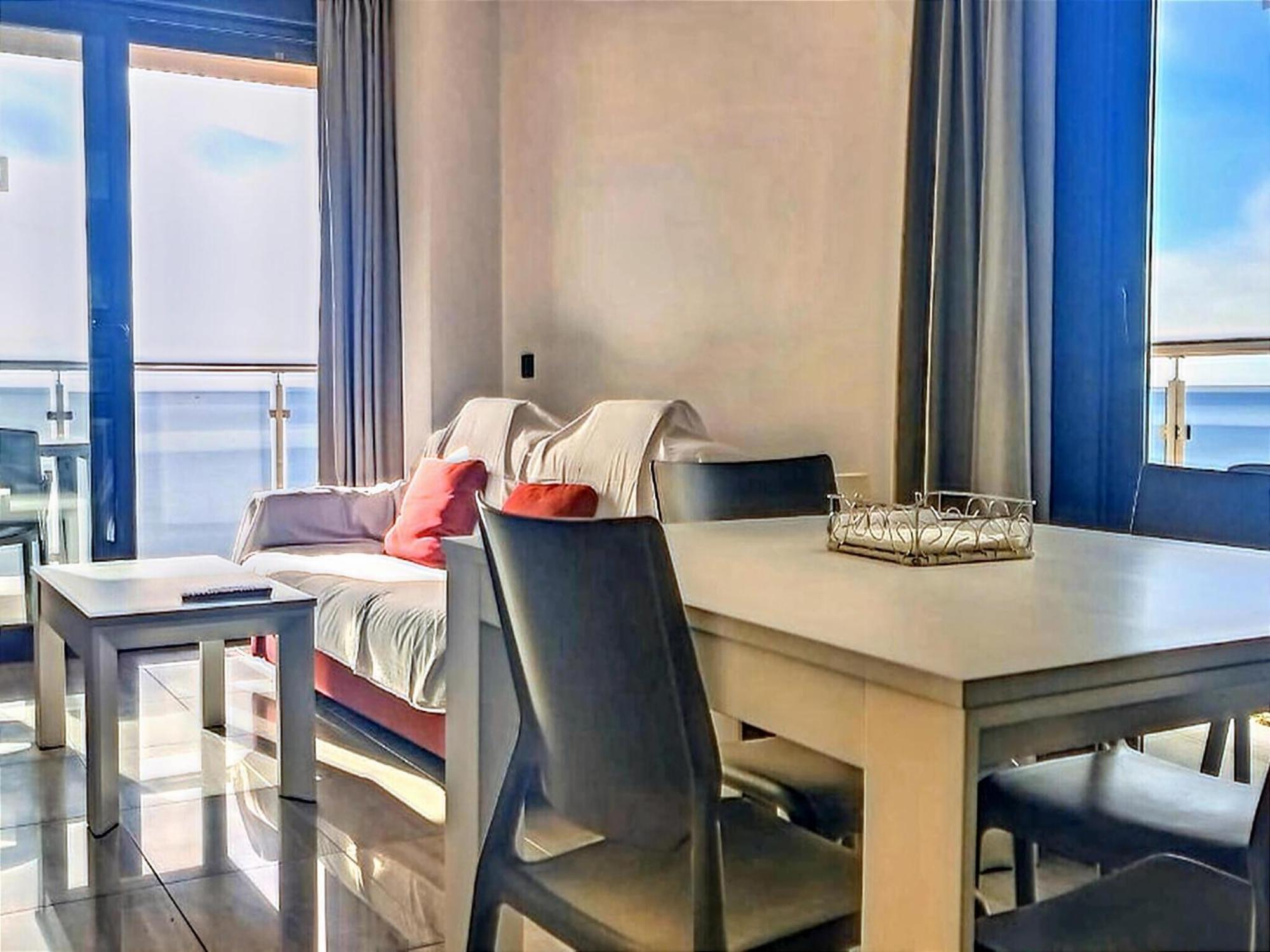 Inviting In With Shared Pool Apartment Fuengirola