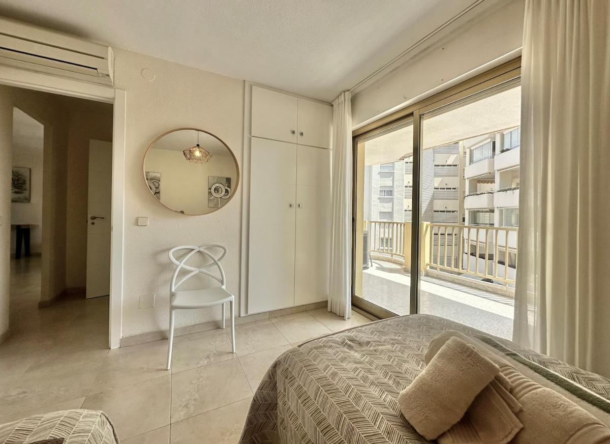Apartment Gem - Sea Views - Walk To Everything