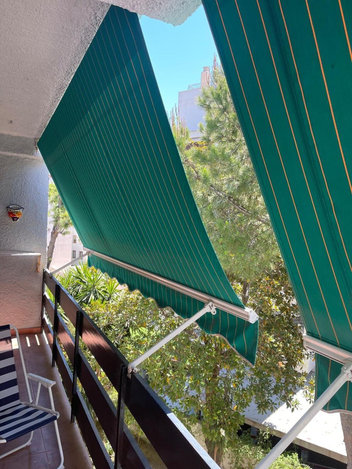 Beautiful 3 Bedrooms, 2 Baths, Balcony,