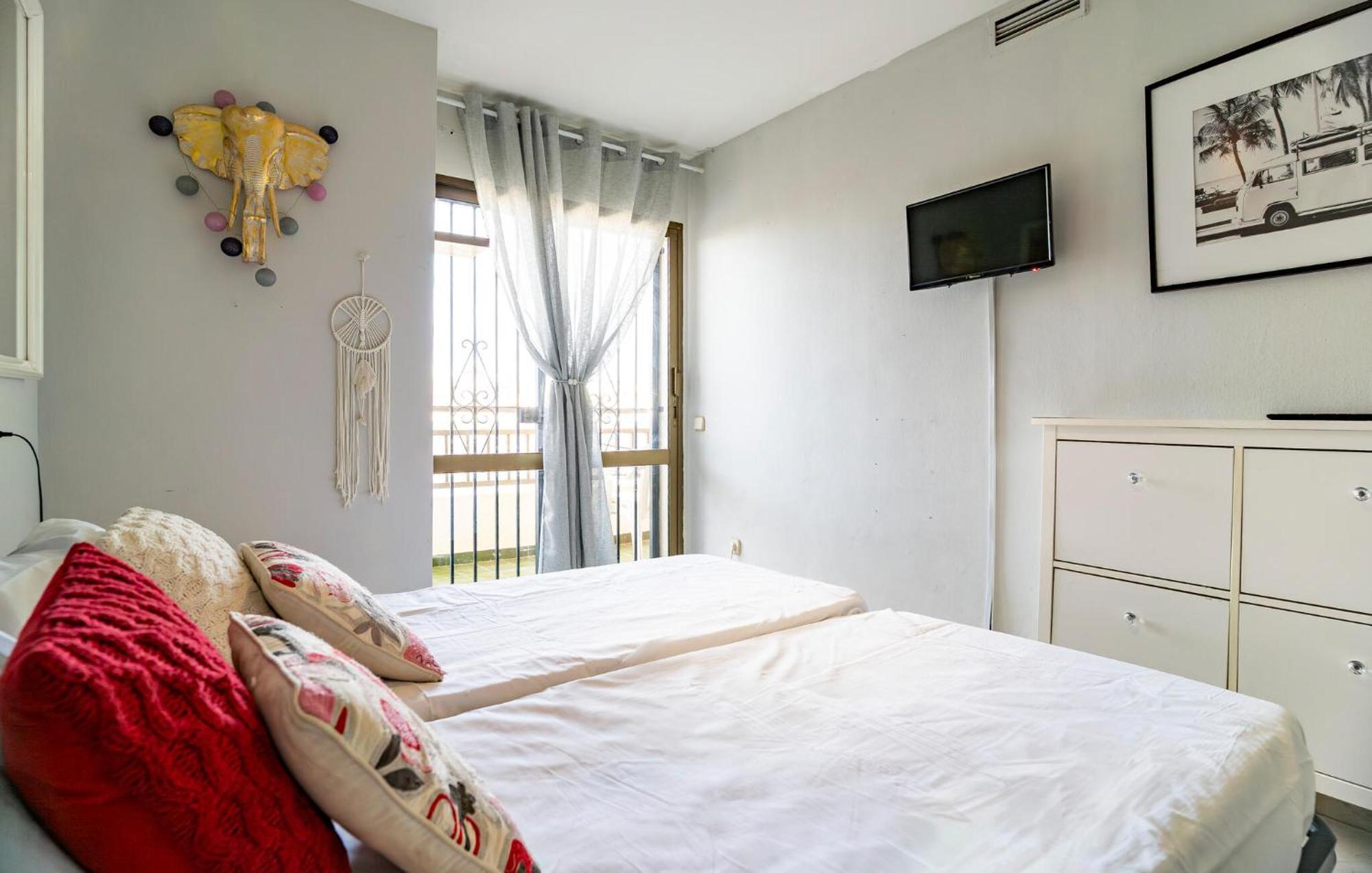 1 Bedroom Amazing In *