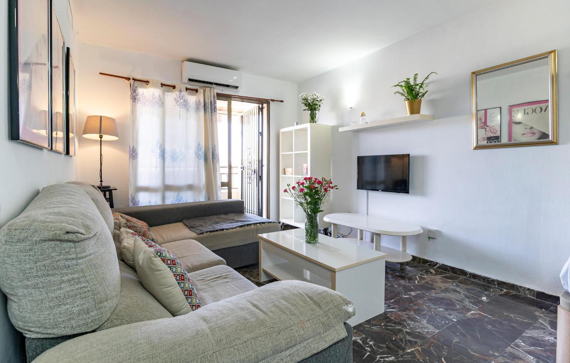 Apartment 1 Bedroom Amazing In *