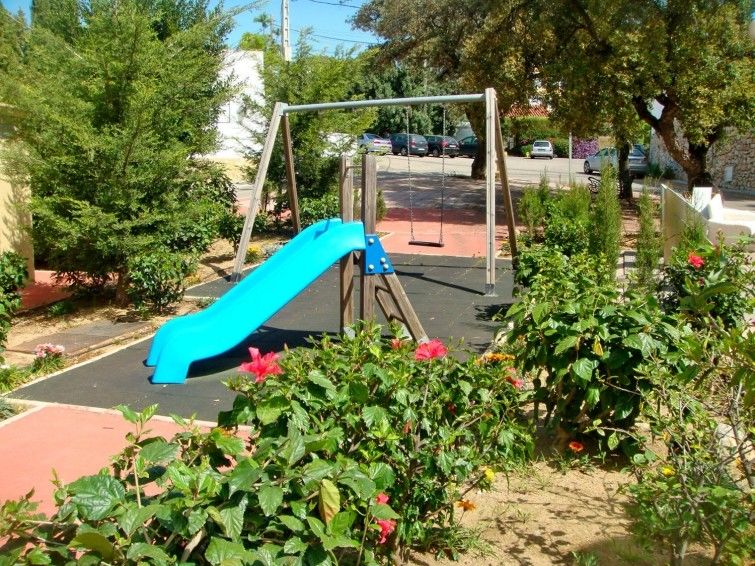 104205) Casa En Con Aire Acondicionado, Aparcamiento, Terraza, Jardin Hotel
