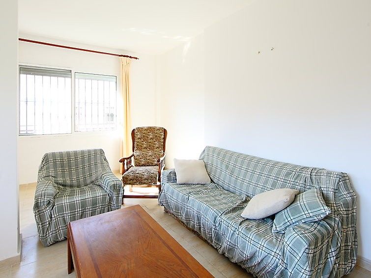 104205) Casa En Con Aire Acondicionado, Aparcamiento, Terraza, Jardin * Fuengirola