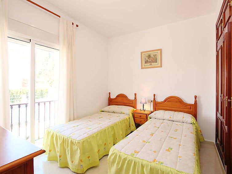 104205) Casa En Con Aire Acondicionado, Aparcamiento, Terraza, Jardin Hotel *