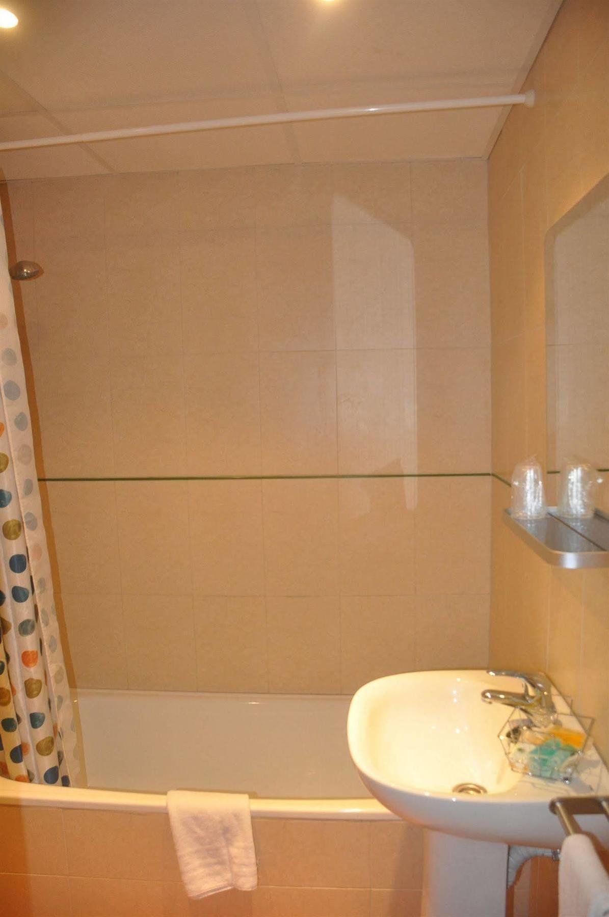 Tematico El Cid Guest house Fuengirola