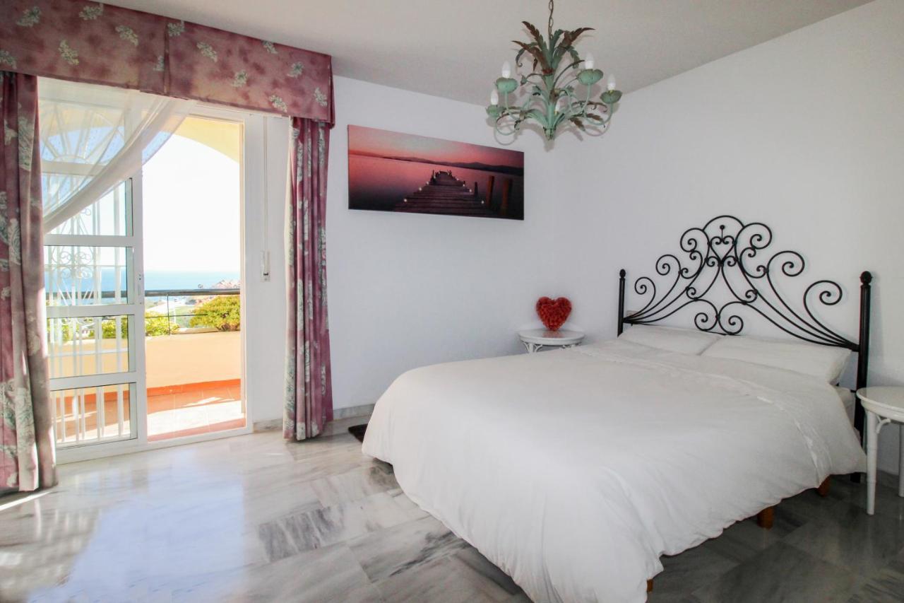 Polarsol 3 Townhouse In Club La Costa By Rafleys *