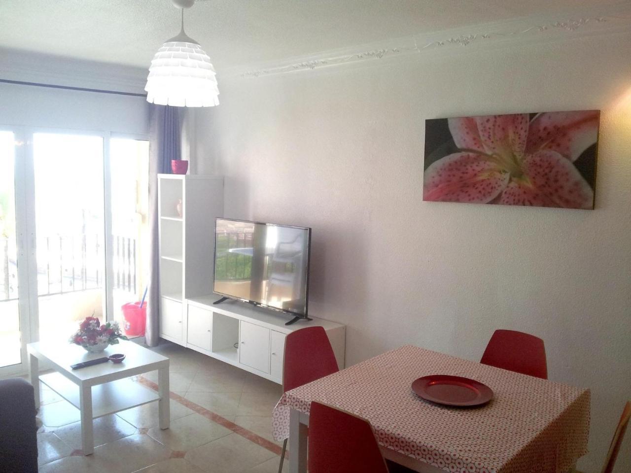 With 2 Bedrooms In Fuengirola, With Wonderful Sea View, Furnished T... Appartement *