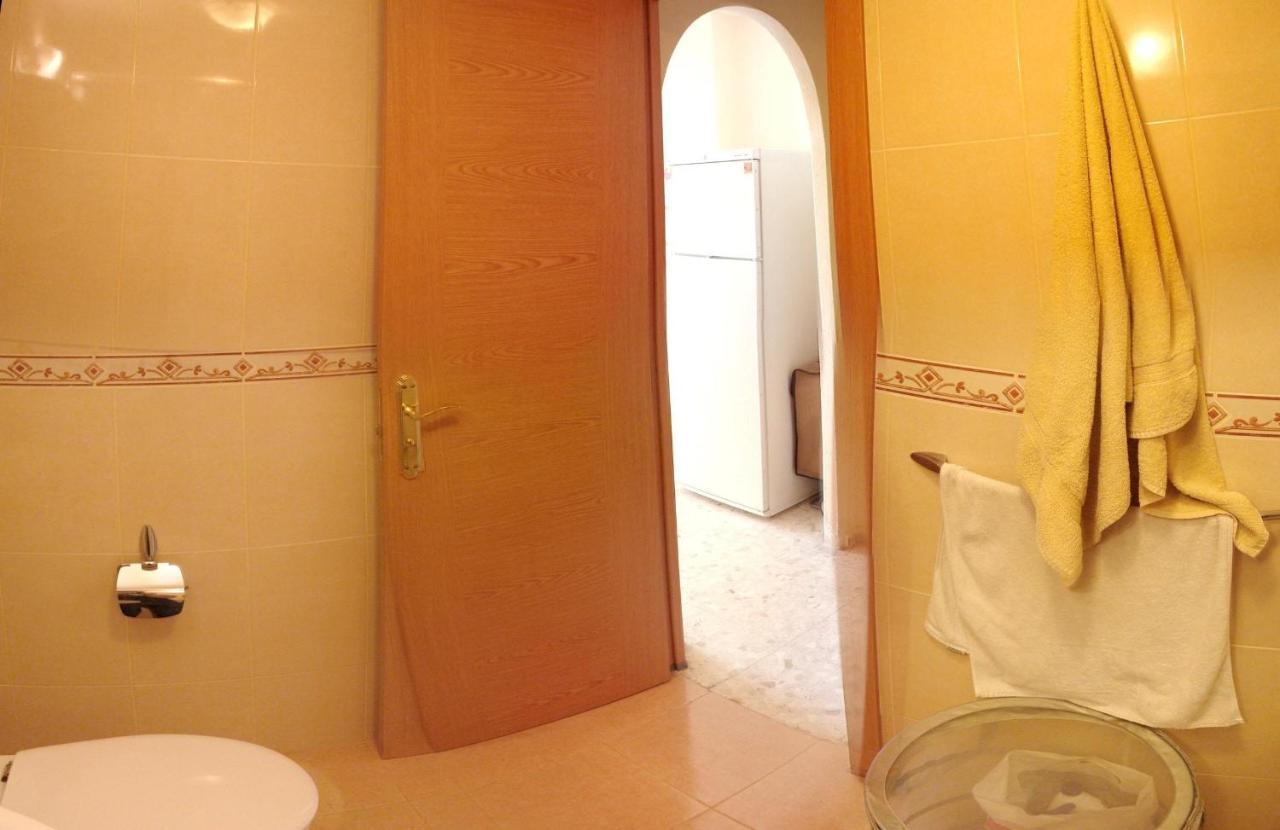With One Bedroom In Fuengirola, With Wonderful Sea View, Pool Acces... Apartamento
