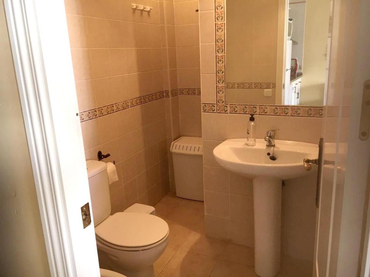 With One Bedroom In Fuengirola, With Wonderful Sea View, Pool Acces... Appartement *