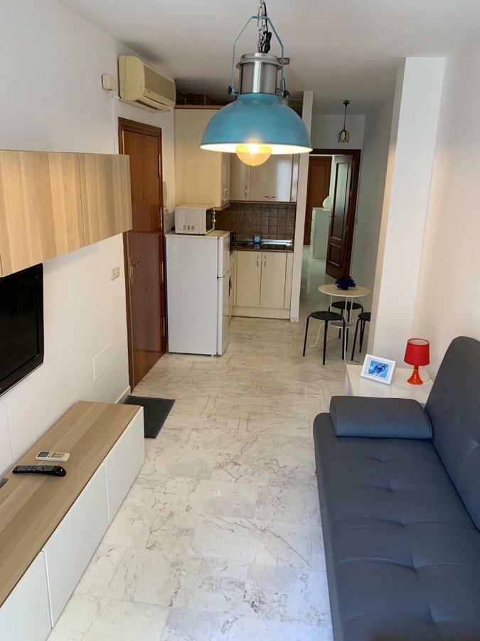 Huoneisto 1 Bedroom Close Beach In Los Boliches