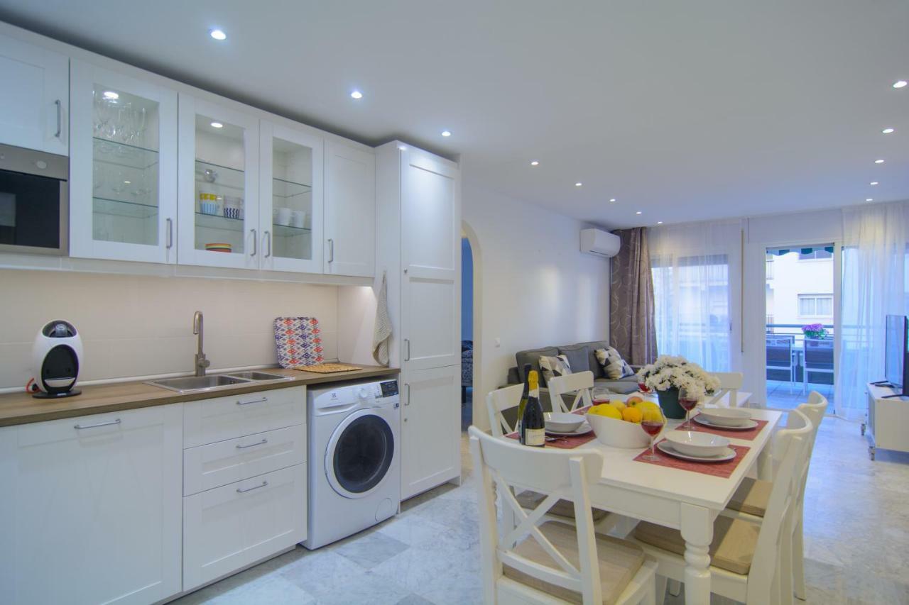 River Playa Beachfront Apartment, Large Terrace Appartement *