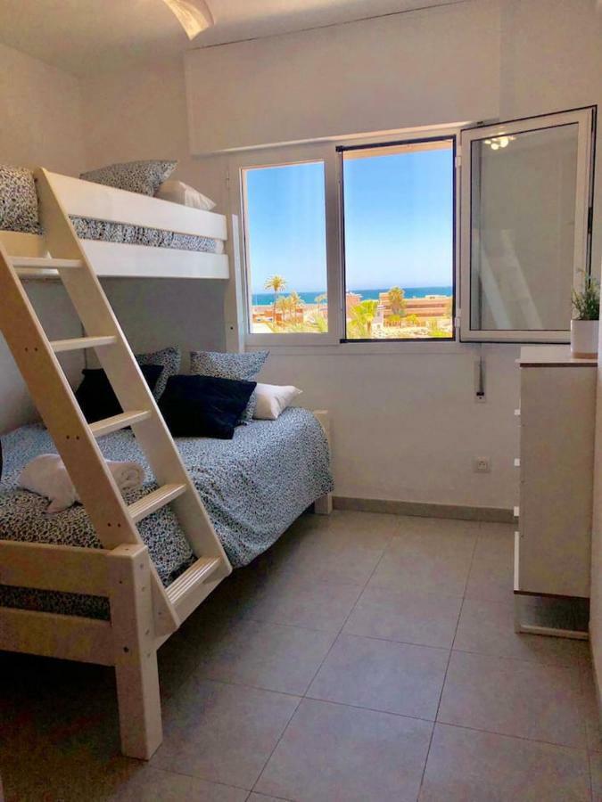 Impresionante 1ª Linea De Playa... Apartment