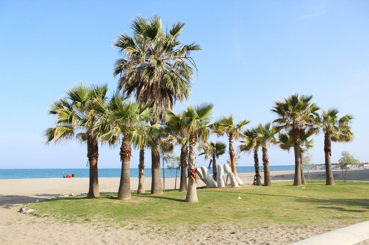 Vistas Al Mar Y Piscina * Fuengirola