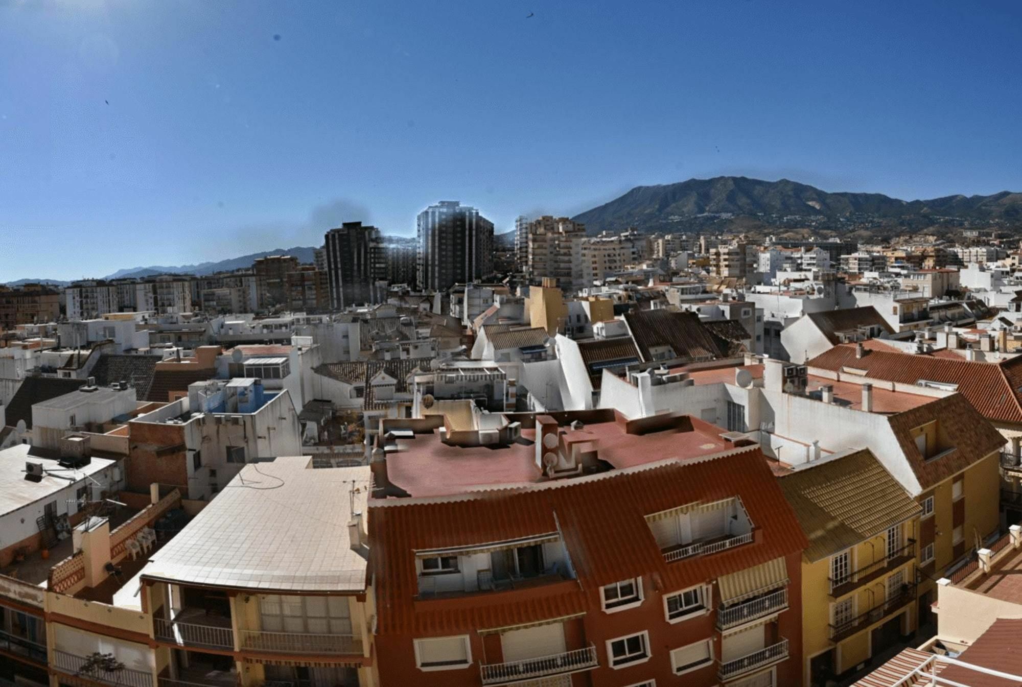 With 2 Bedrooms In Fuengirola, With Wonderful View And