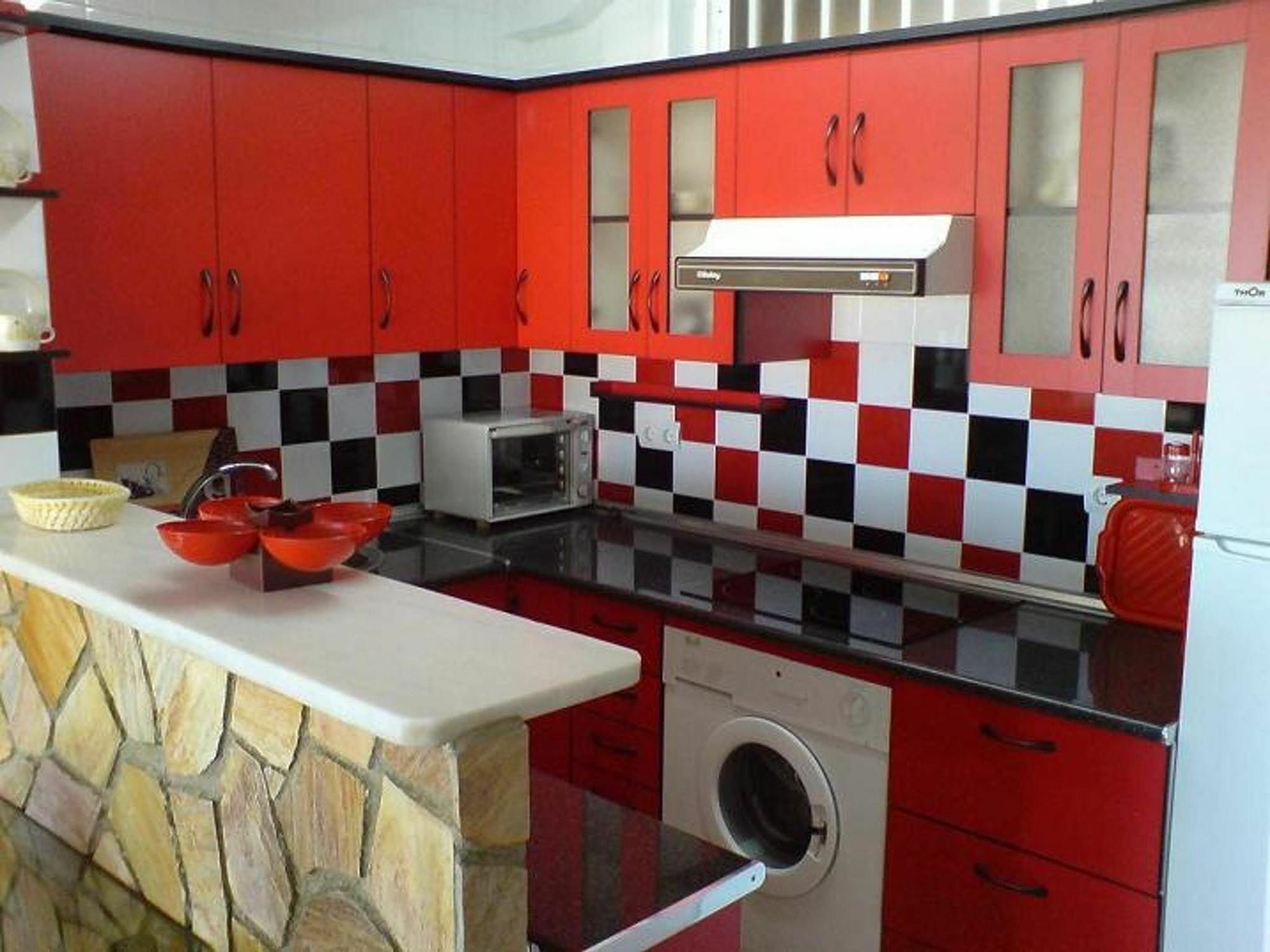 With 2 Bedrooms In Fuengirola, With Wonderful Sea View, Furnished T... * Fuengirola