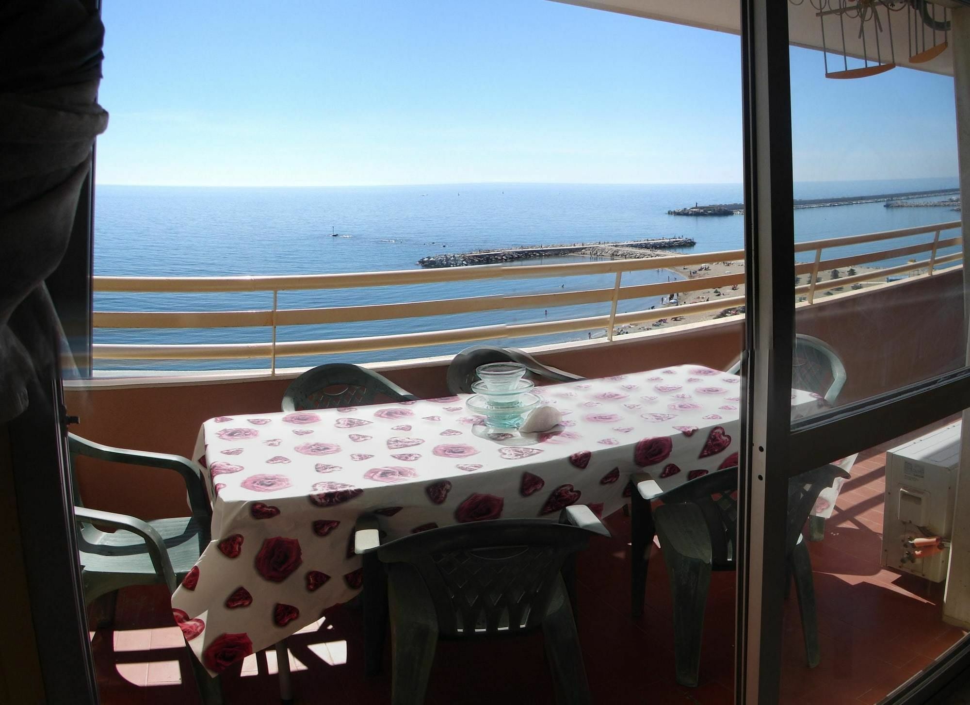Apartamento With One Bedroom In Fuengirola, With Wonderful Sea View, Pool Acces...