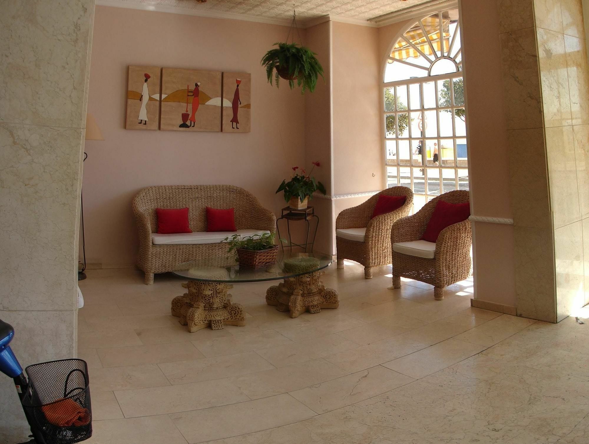 With One Bedroom In Fuengirola, With Wonderful Sea View, Pool Acces... Apartamento Fuengirola