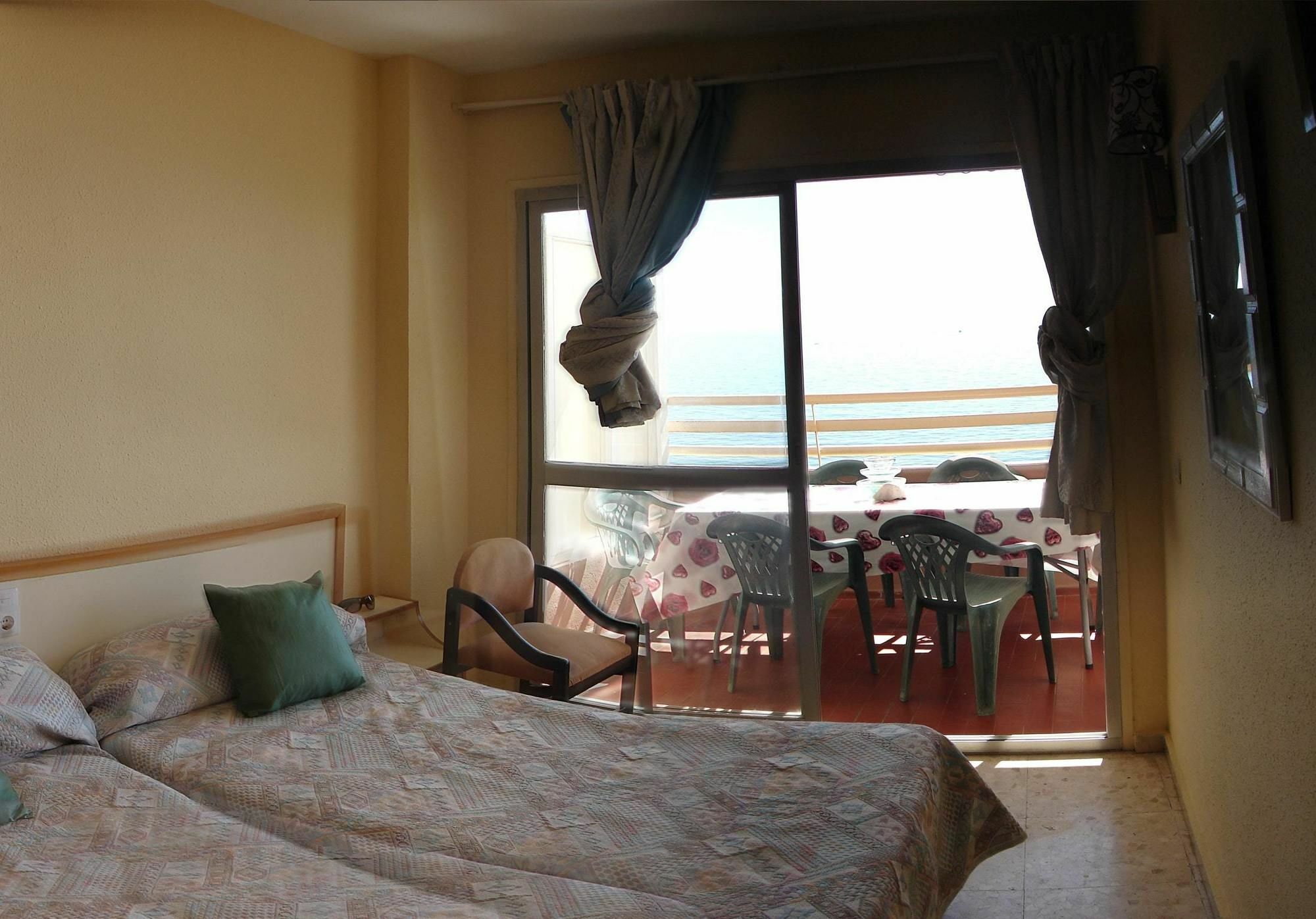 With One Bedroom In Fuengirola, With Wonderful Sea View, Pool Acces...