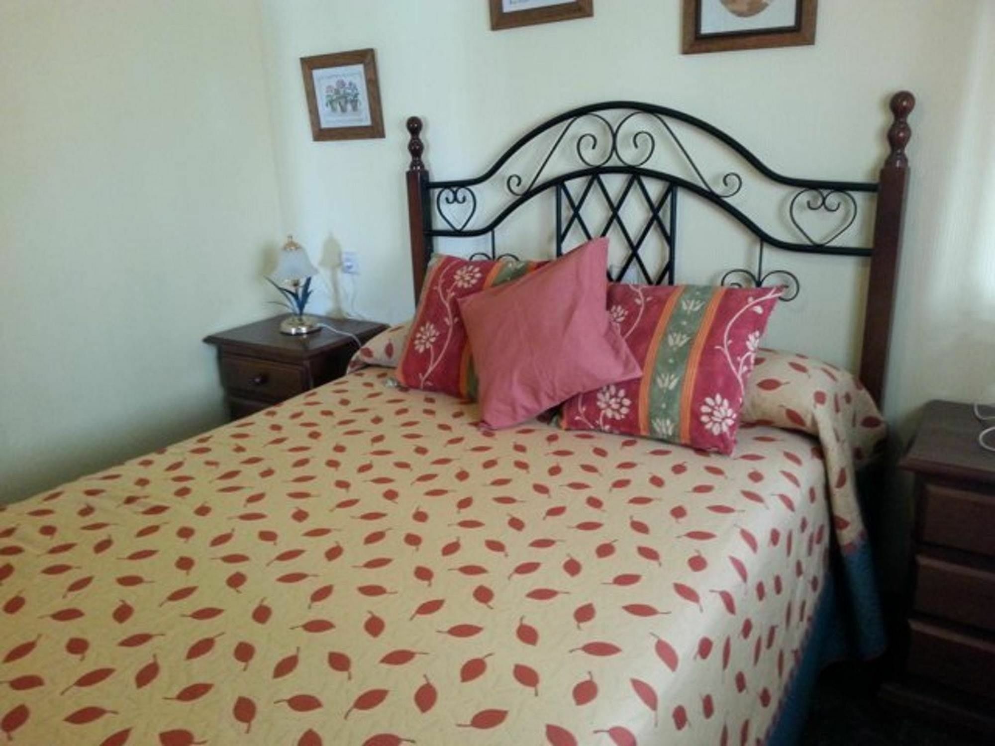 With 2 Bedrooms In Fuengirola, With Wonderful View And *