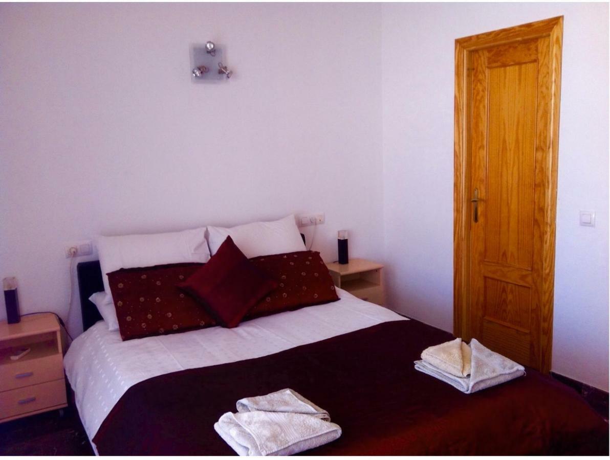 Penthouse With Private Roof Terrace And Jacuzzi Huoneisto