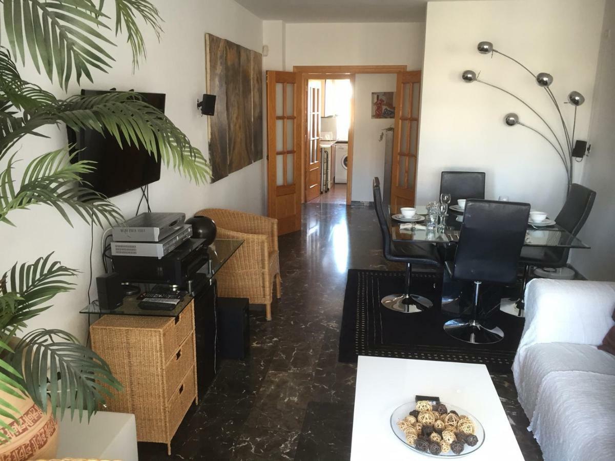 Huoneisto Penthouse With Private Roof Terrace And Jacuzzi *