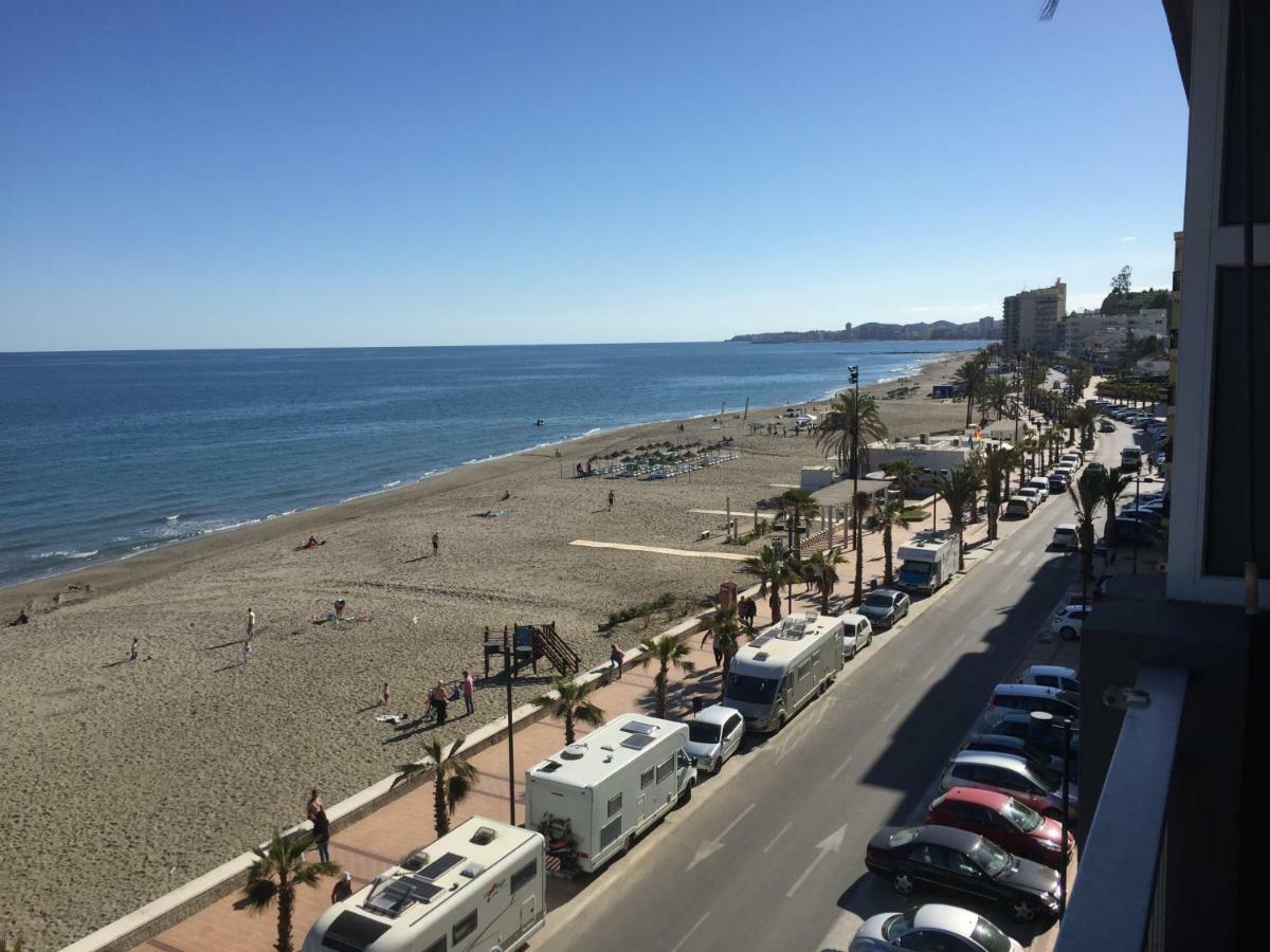 Apartamento Beachfront, Two Bed- & Bathrooms, Private Parking