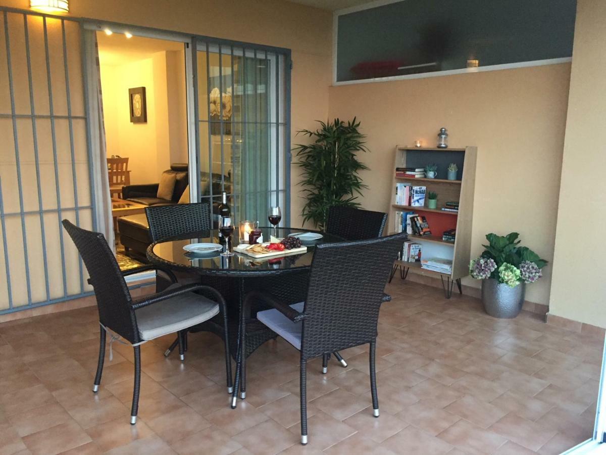 Garden With Sea View In Apartment *